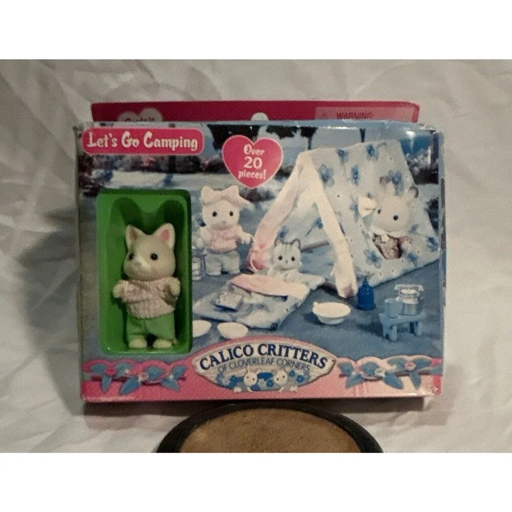 Calico Critters Let's Go Camping Doll Playset 20+ Pc Tent/Doll CC1425 Age 3+